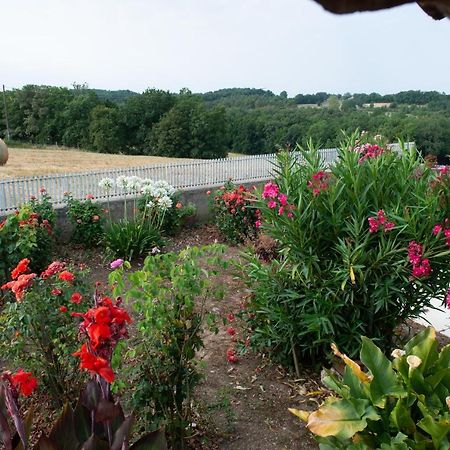 Gites De La Vaysse Vergt-de-Biron Exteriör bild